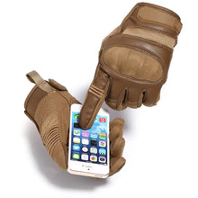 Cargar imagen en el visor de la galería, Touchscreen-compatible leather motorcycle gloves in brown, allowing smartphone use while providing comfort and durability on the road.