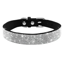 Cargar imagen en el visor de la galería, Sparkling adjustable leather pet collar with rhinestones for cats and puppies.