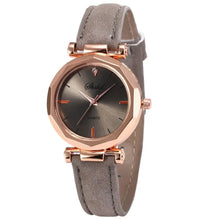 Cargar imagen en el visor de la galería, Fashion Women's Leather Casual Watch with Vegan Leather Strap, Quartz Movement, Rose Gold Case, 30g Lightweight Design