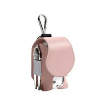 Cargar imagen en el visor de la galería, Pink mini leather golf ball pouch with snap closure and clip, perfect for holding golf balls and tees during a round on the course.