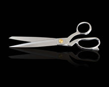Cargar imagen en el visor de la galería, Heavy duty scissors for arts and craft fabrics by eZthings, featuring ultra-sharp blades for precise cutting, ideal for commercial use.