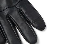Cargar imagen en el visor de la galería, Reed Men's genuine leather warm lined driving gloves, close-up view, touchscreen compatible winter accessory.