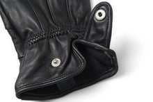 Cargar imagen en el visor de la galería, Reed Men's Genuine Leather Driving Gloves with warm lining and touchscreen capability, shown in black with silver button detail.