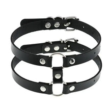 Cargar imagen en el visor de la galería, Black leather double strap collar with silver studs and buckle features a modern round pendant design, perfect for stylish elegance.