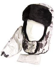 Charger l'image dans la galerie, Alex unisex ushanka trapper hat with faux fur and removable mask, camo design, one size, windproof winter aviator style.