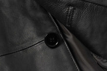 Cargar imagen en el visor de la galería, Close-up of REED Men's Premium Lambskin Leather Blazer featuring fine craftsmanship and a smooth button detail.