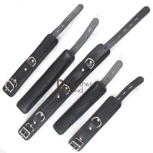 Charger l'image dans la galerie, Real Cowhide Leather Wrist and Ankle Cuffs with Neck Collar Restraint Bondage Set Black 7 Piece Padded Cuffs with two connectors