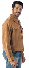 Cargar imagen en el visor de la galería, Man wearing REED Men's Western Jean Style Suede Leather Shirt Jacket, showcasing sleek design and soft suede texture, ideal for fall fashion.