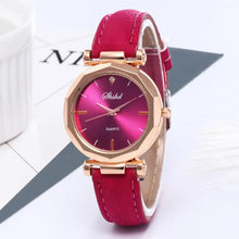 Cargar imagen en el visor de la galería, Sleek women's vegan leather watch with rose gold case and pink strap, featuring precision quartz movement.