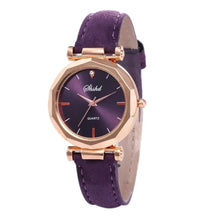 Cargar imagen en el visor de la galería, Women's vegan leather casual watch with purple strap and gold accents, featuring sleek quartz movement for precise timekeeping.