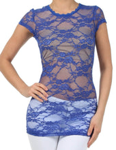 Charger l'image dans la galerie, Blue floral lace cap sleeve tunic tee with sheer design, showcasing stretchy, slim fit style.