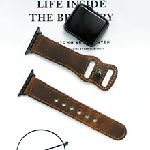 Cargar imagen en el visor de la galería, Elegant leather watch band with sophistication and timeless design, perfect accessory for classic and modern style enthusiasts.