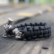 Cargar imagen en el visor de la galería, Thor's Hammer Mjolnir leather bracelet showcasing intricate Norse design with Viking heritage symbol on woven band.