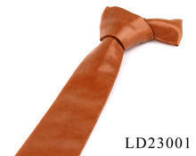 Cargar imagen en el visor de la galería, Brown polyurethane leather tie for men, vegan and imported, with LD23001 label.