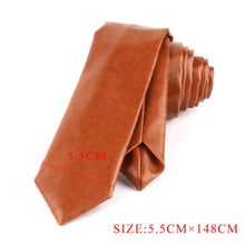 Cargar imagen en el visor de la galería, Polyurethane leather tie for men in brown, vegan and imported, size 5.5cm x 148cm, stylish and modern accessory.