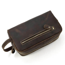 Cargar imagen en el visor de la galería, The Wanderer Toiletry Bag | Genuine Leather Toiletry Bag with durable design and multiple compartments for travel essentials.