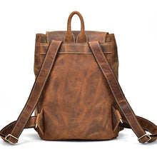 Charger l'image dans la galerie, The Hagen Backpack | Vintage Leather Backpack in genuine cowhide leather with natural creases, perfect for tablets and laptops.