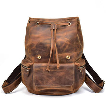 Charger l'image dans la galerie, The Hagen Backpack | Vintage Leather Backpack in genuine cowhide leather with natural creases, ideal for tablets, laptops and daily use.