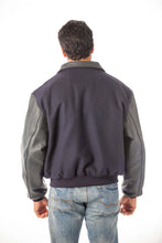 Charger l'image dans la galerie, Back view of men's REED leather varsity bomber jacket with wool body and leather sleeves, showcasing classic design and craftsmanship.