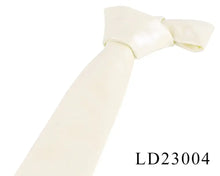 Cargar imagen en el visor de la galería, Cream polyurethane leather tie for men, vegan-friendly and sophisticated, ideal for modern fashion statements.