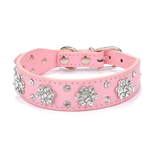Cargar imagen en el visor de la galería, Pink adjustable leather pet collar with bowknot and crystal flower design, suitable for puppies and cats.