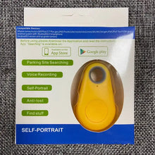 Cargar imagen en el visor de la galería, Yellow anti-lost smart mini GPS tracker with packaging featuring parking site searching and voice recording functions.
