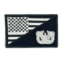 Charger l'image dans la galerie, Warrant Officer - USA Flag - 2.25x3.5 Patch with hook fastener, perfect for hats, bags, jackets. Camouflage varies, made by Tactical Gear Junkie.