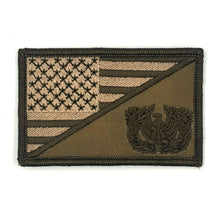 Charger l'image dans la galerie, Warrant Officer - USA Flag - 2.25x3.5 Patch with hook fastener, camouflage pattern, suitable for hats, bags, jackets. Made in USA.