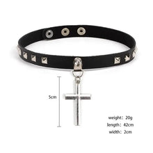 Cargar imagen en el visor de la galería, Harajuku oversized leather choker necklace with silver cross pendant, punk-inspired design, unisex fashion accessory.