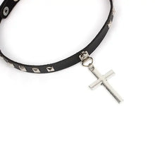 Cargar imagen en el visor de la galería, Leather cross choker necklace with punk-inspired design and silver studs. Unisex, fashion-forward accessory for bold style statements.