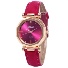 Cargar imagen en el visor de la galería, Sleek fashion women's leather casual watch with rose gold case and pink dial on a vegan leather strap, featuring quartz movement.