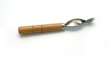 Cargar imagen en el visor de la galería, Wooden handle stitch marking spacer for leather crafting and arts, by eZthings, ideal for precise and creative project tasks.