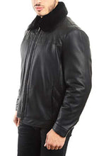 Cargar imagen en el visor de la galería, REED Men's smooth faux leather jacket with detachable fur collar, classic style, combines elegance and warmth, all-season coat