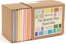 Charger l'image dans la galerie, 20 Fat Quarter Bundle in Pastel Mix, 100% Cotton, Quilting Fabric Gift Set with 20 Colors, Soft and Washable, Eco-friendly Packaging