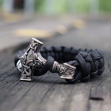 Cargar imagen en el visor de la galería, Thor&#39;s Hammer Mjolnir Leather Bracelet
