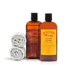 Cargar imagen en el visor de la galería, Leather Care Kit with conditioner, cleaner, and cloths for cleaning and conditioning leather goods.

