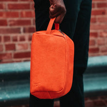 Charger l&#39;image dans la galerie, Orange Tumbled Leather Toiletry Bag
