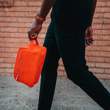 Charger l&#39;image dans la galerie, Orange Tumbled Leather Toiletry Bag
