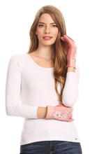 Charger l&#39;image dans la galerie, Liya Classic Warm Driving Touch Screen Capable Stretch Gloves Fleece Lined
