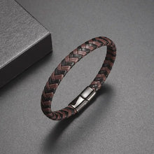 Charger l&#39;image dans la galerie, Bracelet en cuir multicouche classique tissé à la main - Cuir végétalien - Importé
