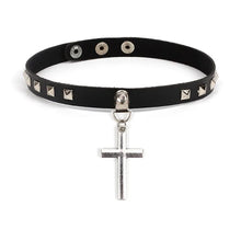 Cargar imagen en el visor de la galería, Leather Cross Necklace
