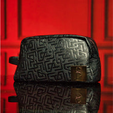 Charger l&#39;image dans la galerie, Black Monogram Leather Toiletry Bag
