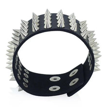 Cargar imagen en el visor de la galería, Faux Leather Bracelet with Spikes
