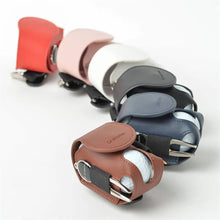 Charger l&#39;image dans la galerie, Mini Leather Golf Ball Pouch
