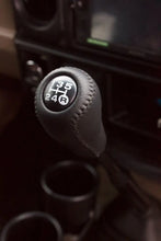 Load image into Gallery viewer, Leather Gear Knob Kit
